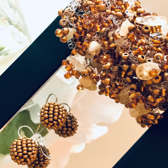 GIOVANNA CHANTAL Handmade Spiked Earrings - Picture 6 of 8